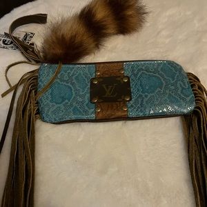 Keep it Gypsy Upcycled wristlet this one is pretty small it’s a 4x9